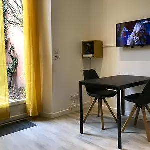 happy-home-grenoble.hotels-rhonealpes.com/